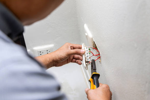 Best Commercial Electrician Services  in Lamont, CA